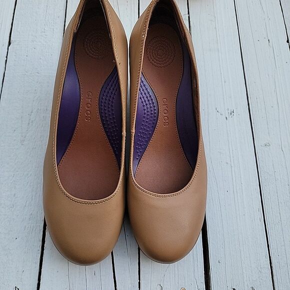 CROCS Tan and Purple Platform Shoes - Picture 2 of 7